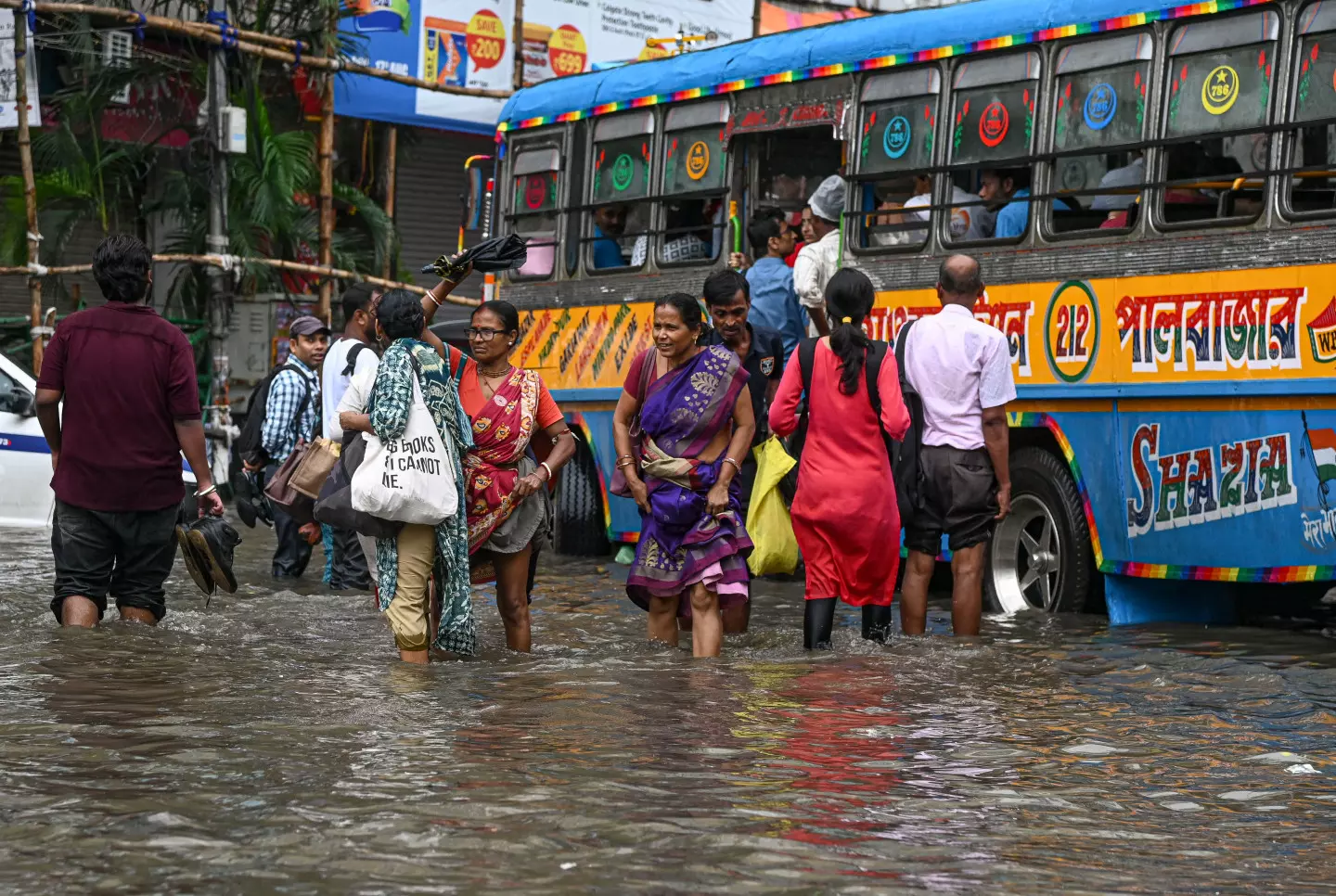 Cloudburst-like Rain Takes 8 Lives in Kolkata