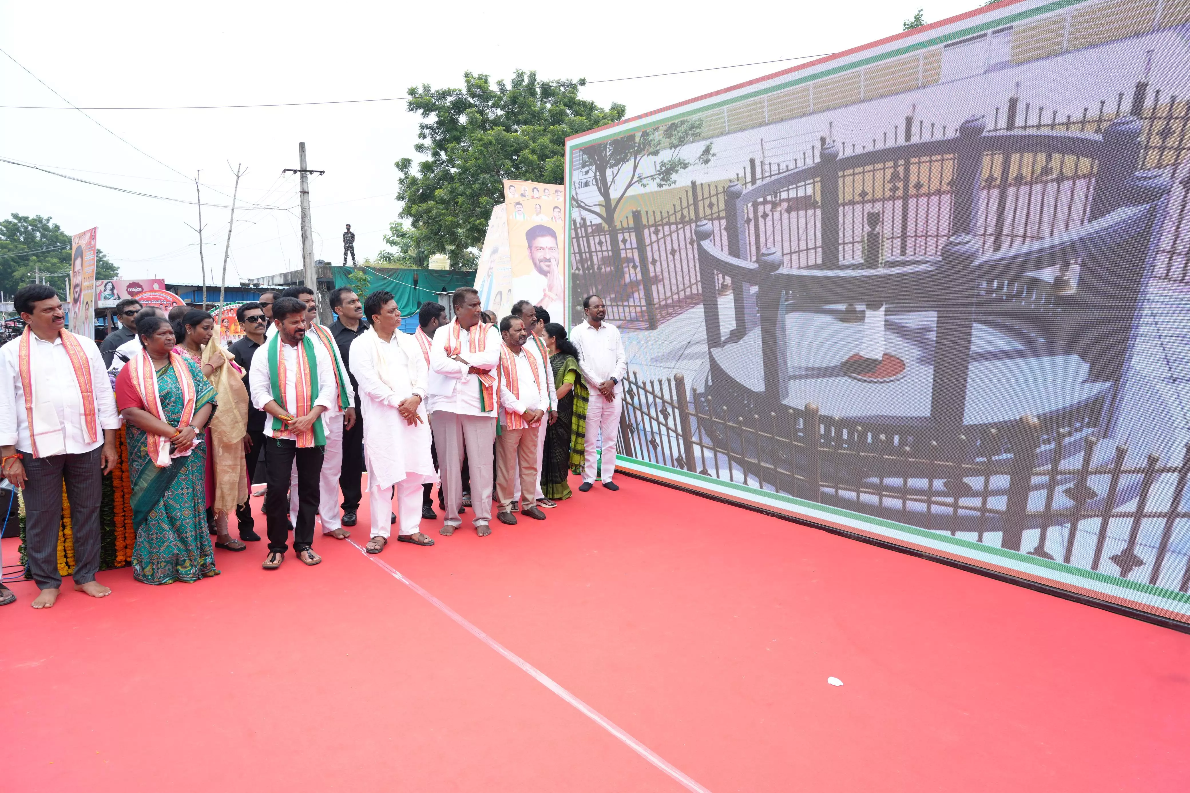 CM Unveils Master Plan For Medaram Temple