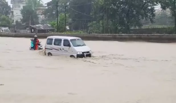 Heavy Rains Flood Odishas Sambalpur; Houses, Vehicles Submerged; Hirakud Opens 4 More Gates