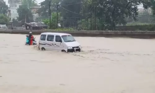 Heavy Rains Flood Odishas Sambalpur; Houses, Vehicles Submerged; Hirakud Opens 4 More Gates