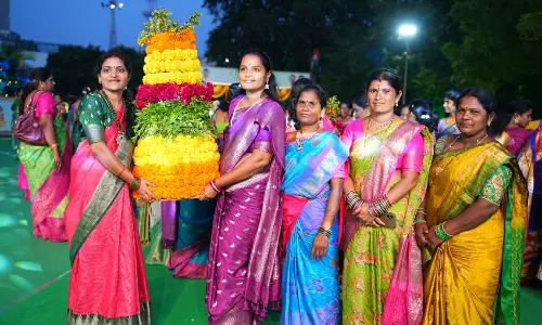 Arya Vaishya Sangam Holds Bathukamma Celebrations