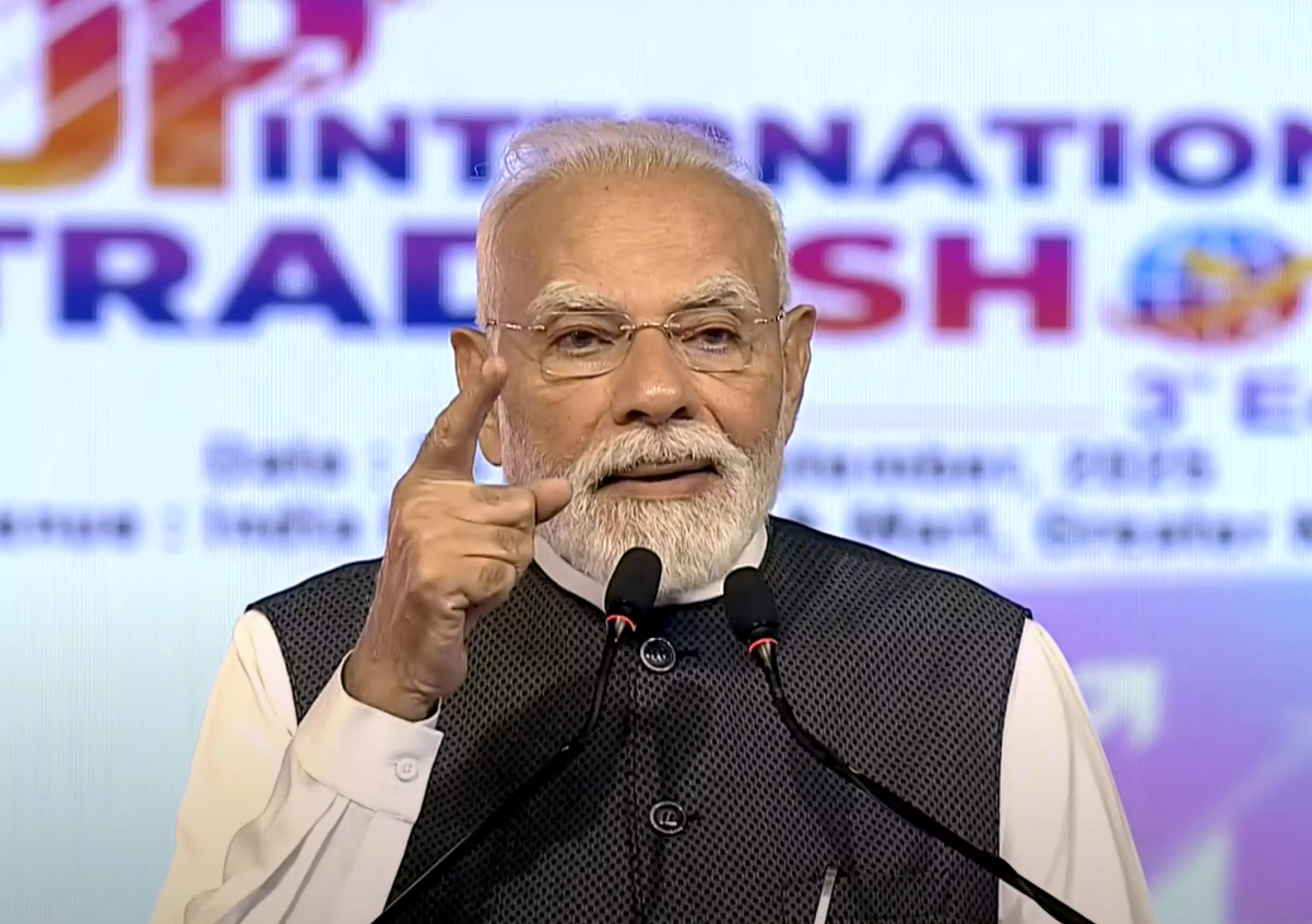 Congress Era Brought Heavy Taxes,Loot: Modi
