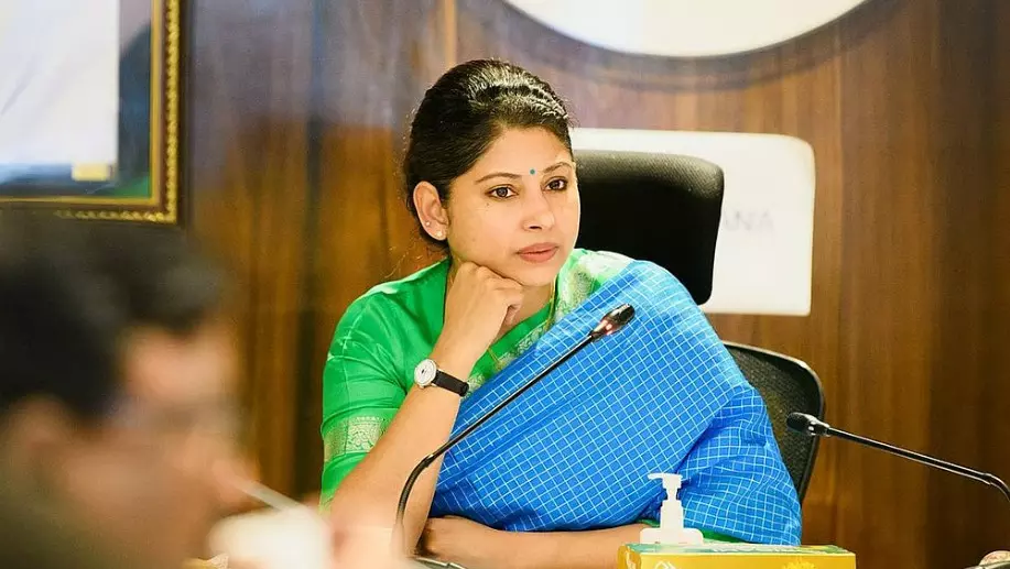 Telangana HC Relief to Smita Sabharwal in Ghosh Report on KLIS