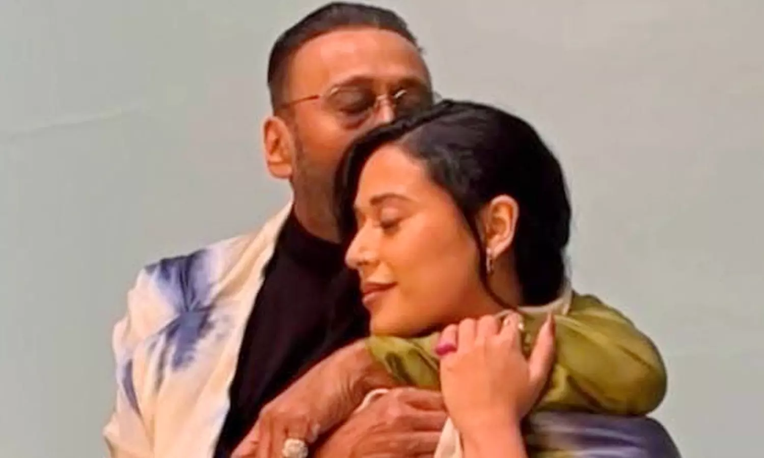 Jackie Shroff Surprises Krishna Shroff & Others on Chhoriyan Chali Gaon