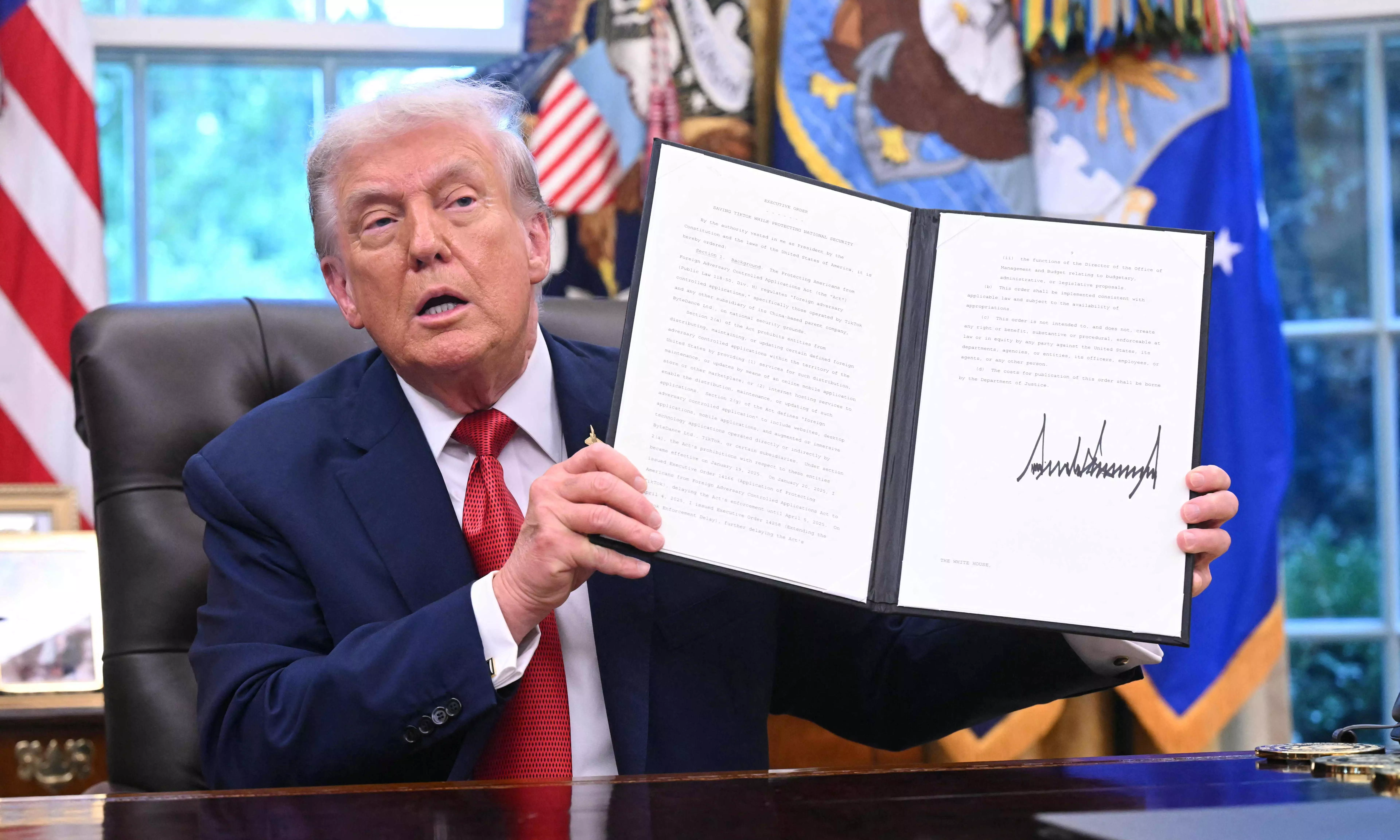 Trump Signs Order Declaring TikTok Sale Ready, Values It at $14 Billion
