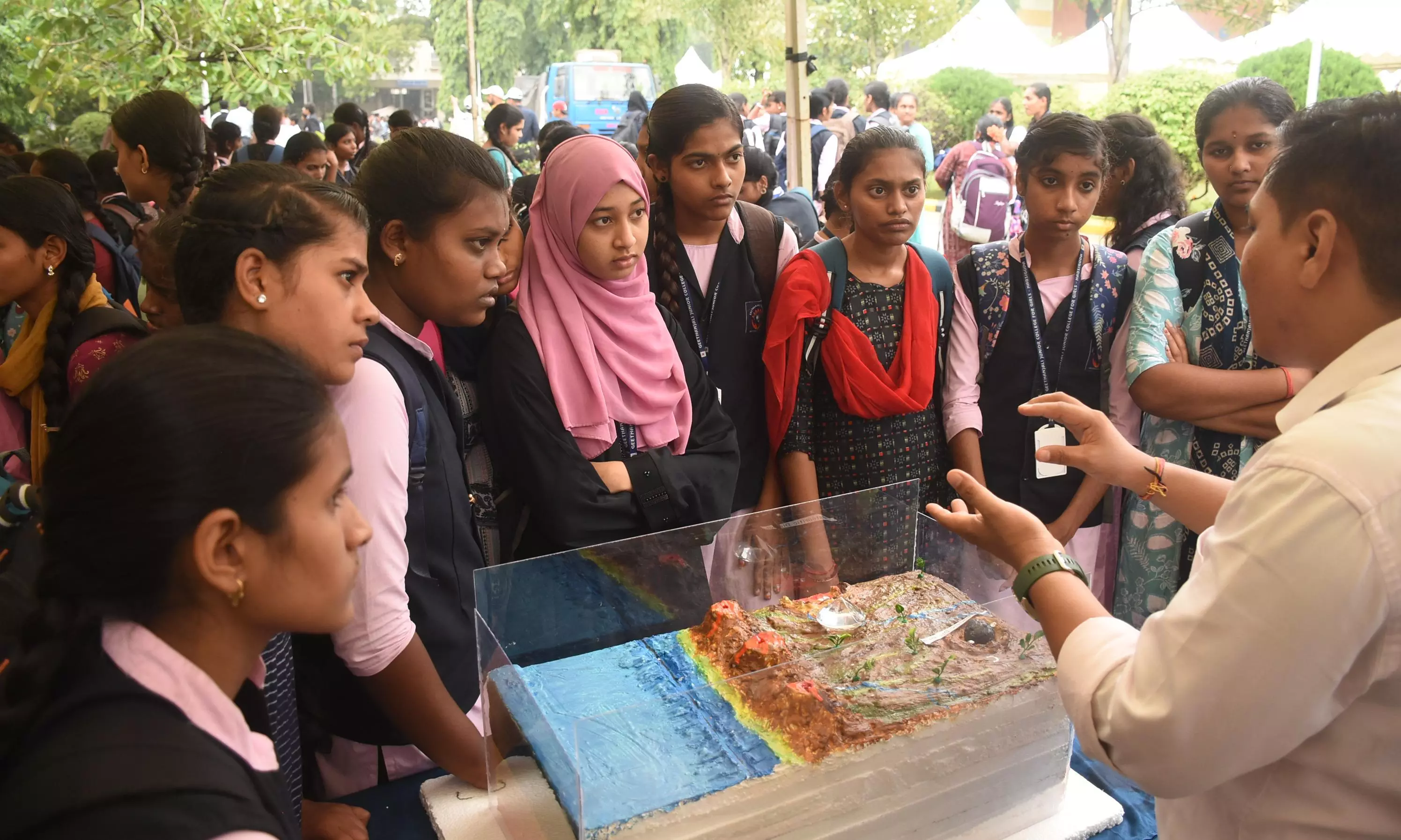 Students From All Over The City Take Part In Open Day CSIR NGRI On Friday
