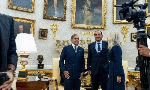 Pak PM Sharif, Field Marshal Munir Meet US President Donald Trump at White House