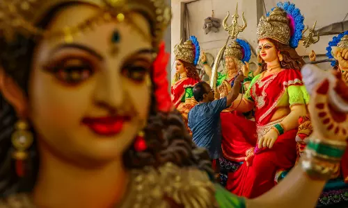 Navaratri 2025 Day 5: Goddess Skandmata, Significance, Puja Timings, Mantras, Colours Navaratri 2025 Day 5: Goddess Skandmata, Significance, Puja Timings, Mantras, Colours