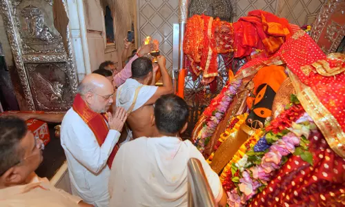 Shah Prays for BJP Win to Build Sonar Bangla