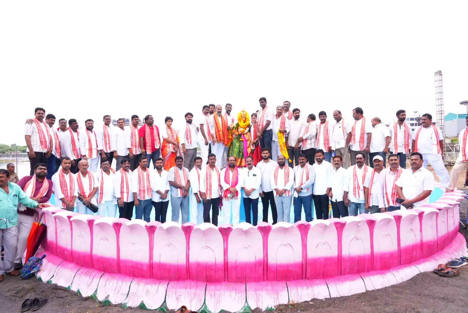 Vemulawada Ends Bathukamma On 7th Day, Not 9th