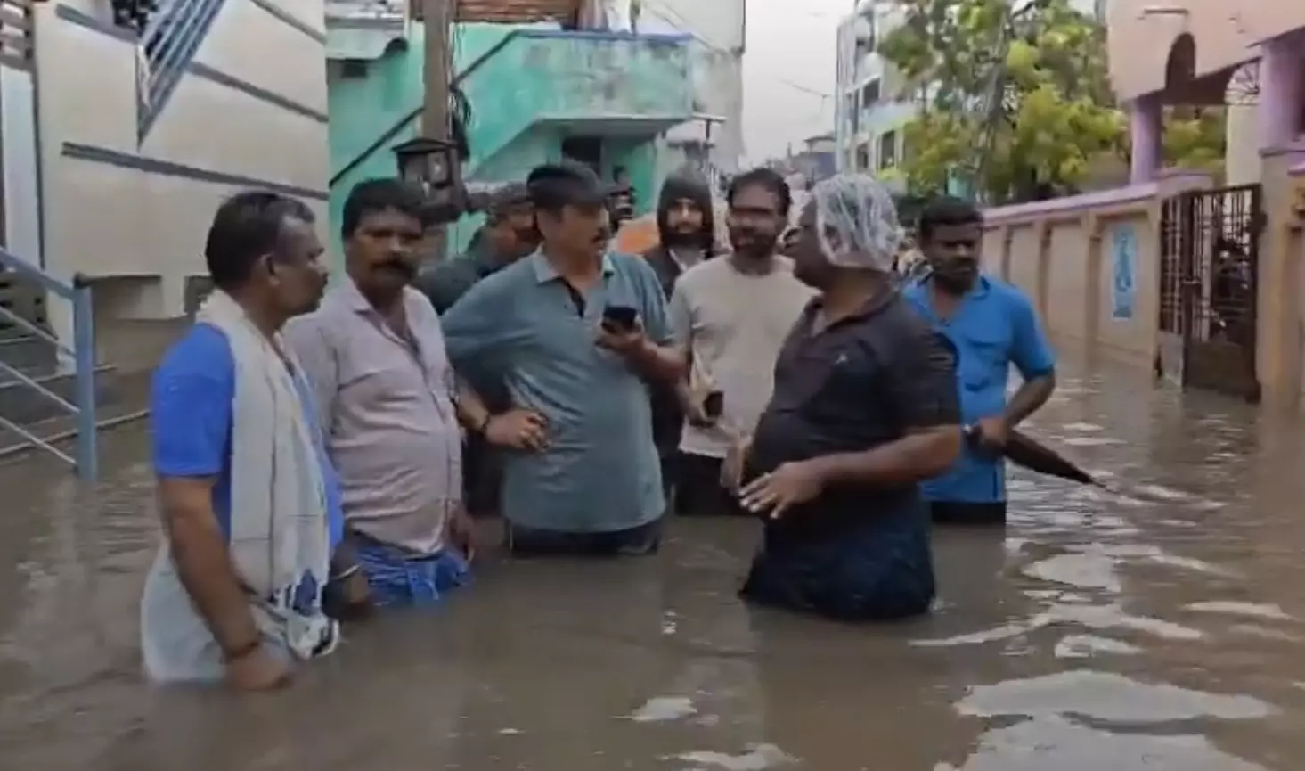 Heavy Rain Lashes Kurnool, Nandyal Districts