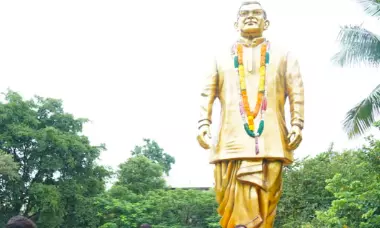 Tributes Paid To Telangana Icon Konda Laxman Bapuji On Birth Anniversary