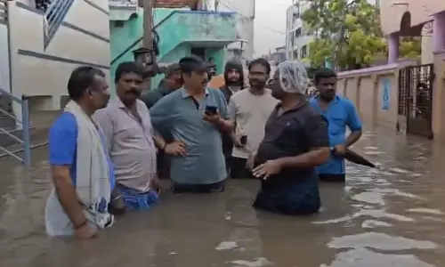 Heavy Rain Lashes Kurnool, Nandyal Districts Heavy Rain Lashes Kurnool, Nandyal Districts