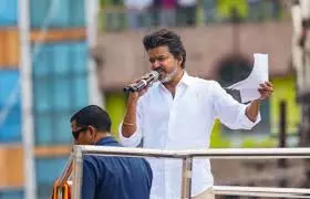 Should Superstars Stay Away From Fan-Meets?