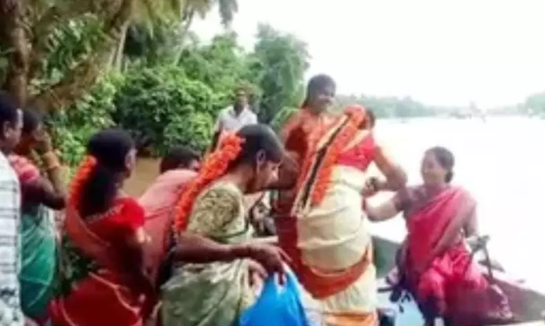Kakinada: Bride Rides Boat Amid Floods to Reach Wedding Venue