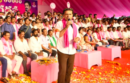 Congress Promises Welfare, Criticizes BRS in Local Elections