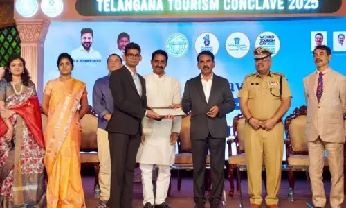 Dulam Satyanarayana Honoured with Tourism Excellence Award for Telangana Zarur Aana