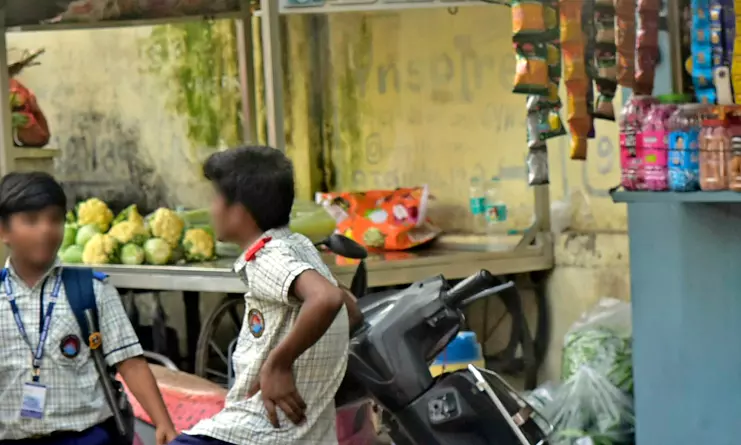 Cigarette Shops Flout Anti-Tobacco Rules In State