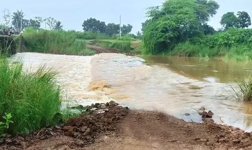 Floodwaters Cut Off Roads In ASR District