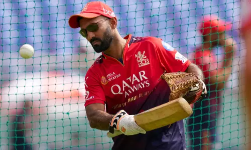 Dinesh Karthik Joins Sharjah Warriorz in ILT20