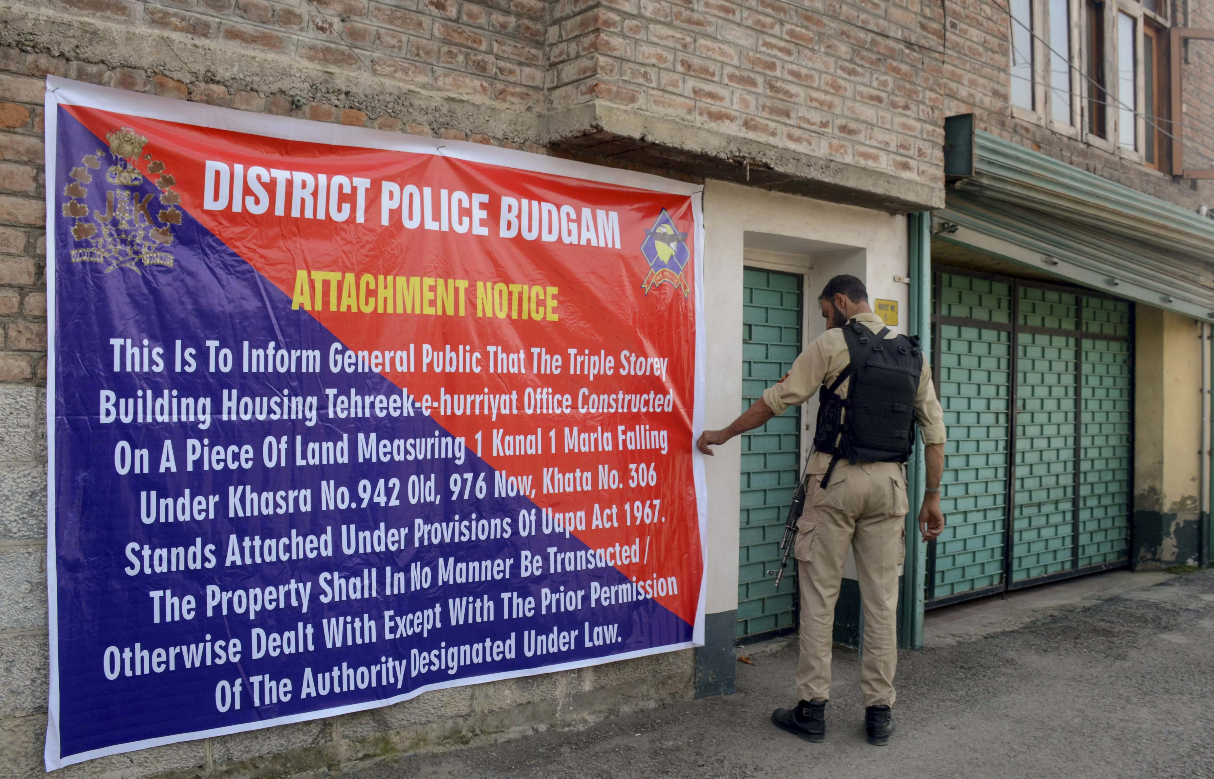 House Used by Kashmiri Separatist Patriarch Geelani As Official Residence Sealed by Police