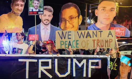 Trump Gives Hamas 3 or 4 Days on Gaza Deal Trump Gives Hamas 3 or 4 Days on Gaza Deal