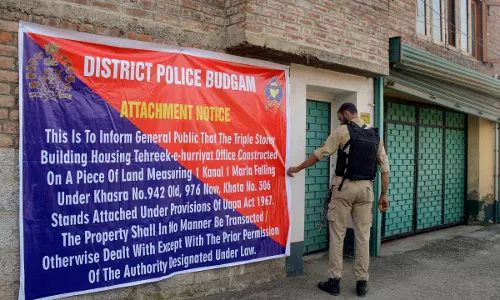 House Used by Kashmiri Separatist Patriarch Geelani As Official Residence Sealed by Police