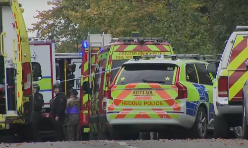 UK Police Say 2 Victims Have Died And 3 Others Are In Serious Condition After Synagogue Attack