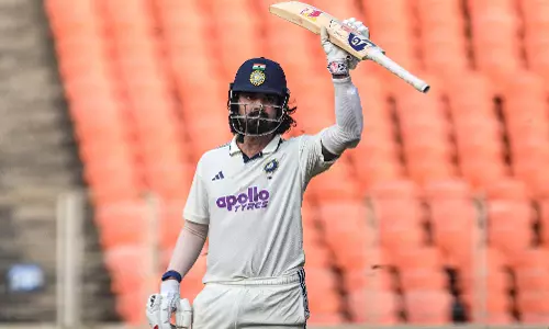 1st Test: KL Rahul Slams Half-Century as India Reach 121/2 at Stumps on Day 1