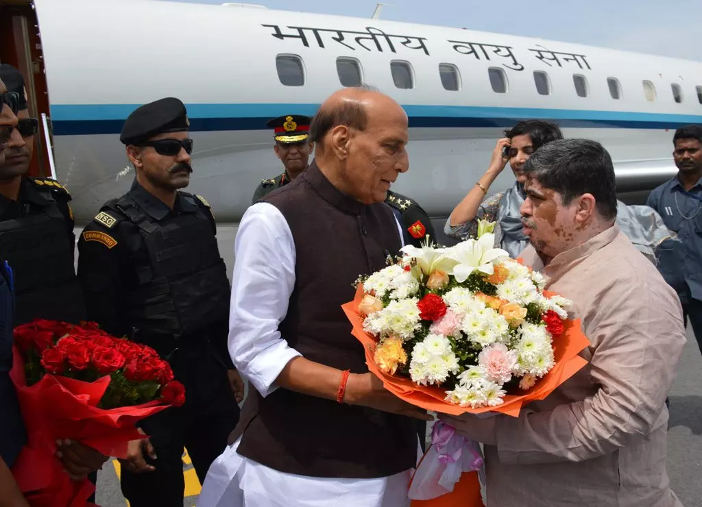Speed up transfer of defence land, Telangana asks Rajnath Speed up transfer of defence land, Telangana asks Rajnath