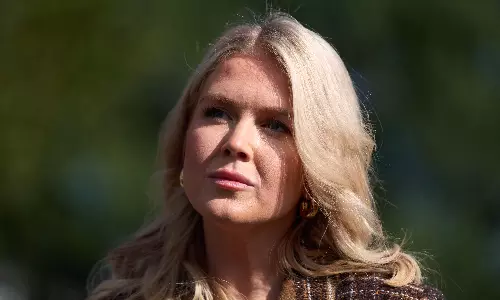 White House Warns of Mass Layoffs as US Government Shutdown Deepens White House Warns of Mass Layoffs as US Government Shutdown Deepens