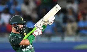 Shobhaa De|What A Disgrace! Going From Gully Cricket to Gaalis Kirkit