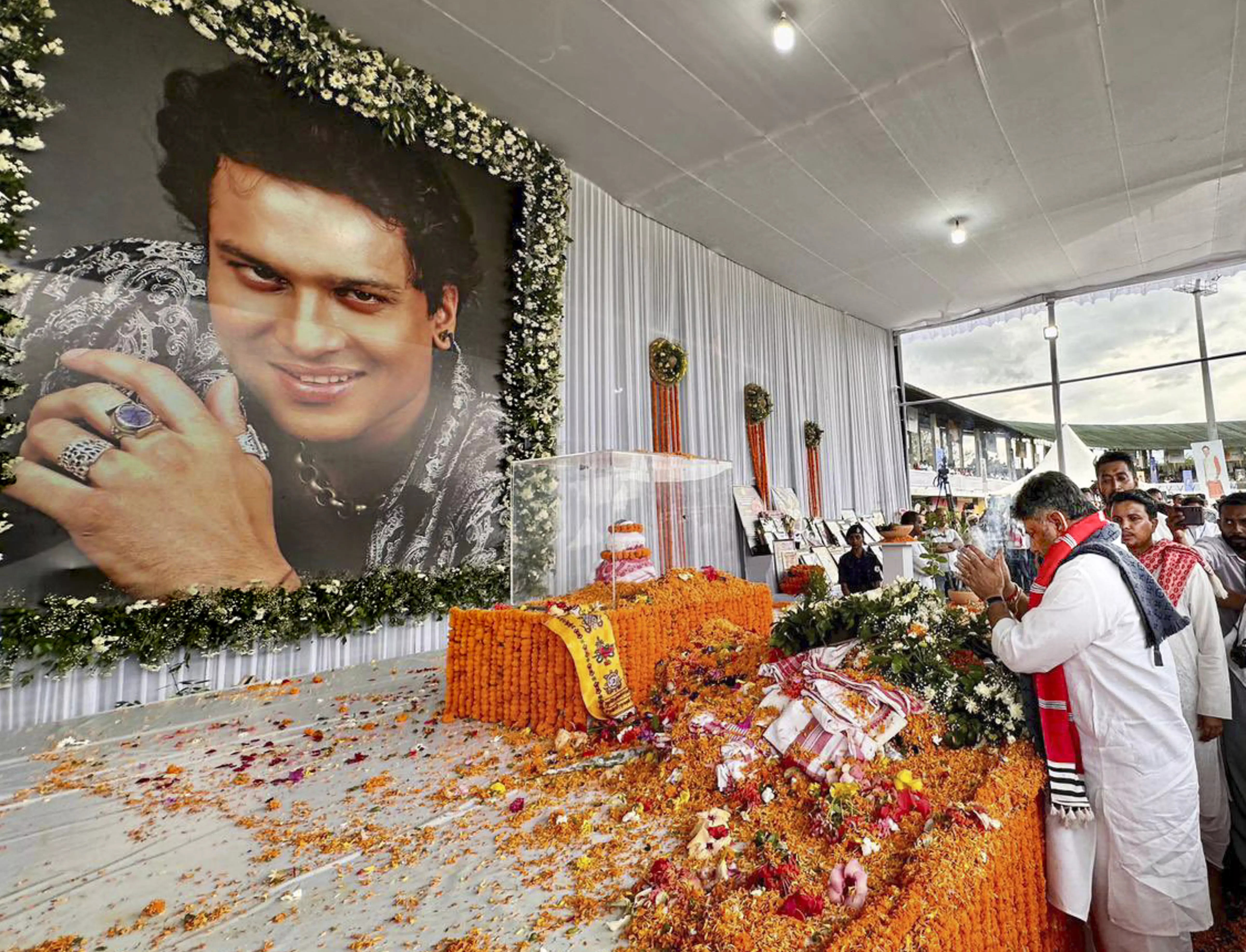 Assam Govt Forms Judicial Commission to Probe Zubeen Gargs Death Assam Govt Forms Judicial Commission to Probe Zubeen Gargs Death