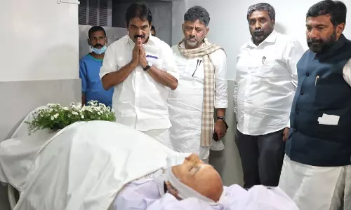 Kerala Leaders Pay Tribute to Renowned Journalist TJS George