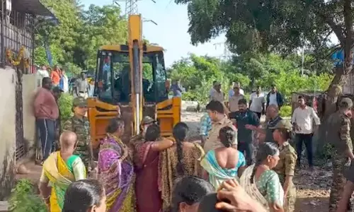 HYDRAA Demolishes Illegal Structures in Kondapur