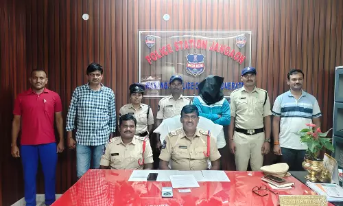 Driver Impersonating Cop Held For Extortion In Jangaon