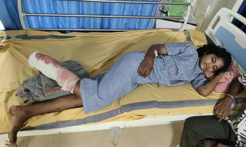 Chhattisgarh: Female Naxal Injured While Planting IED, Abandoned by Colleagues; Admitted to Hospital by Jawans