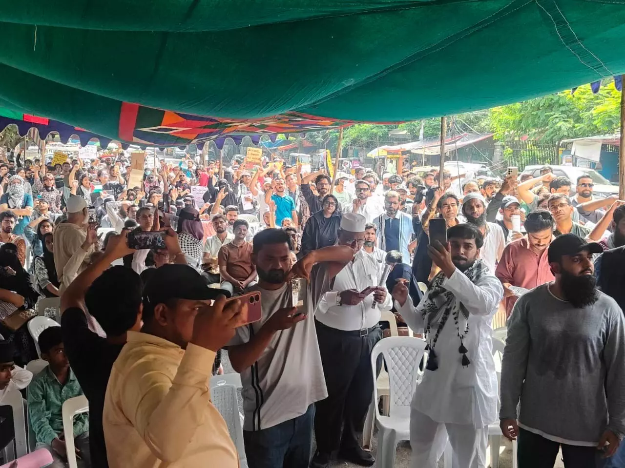 Hundreds Gather at Dharna Chowk to Express Solidarity with Palestine