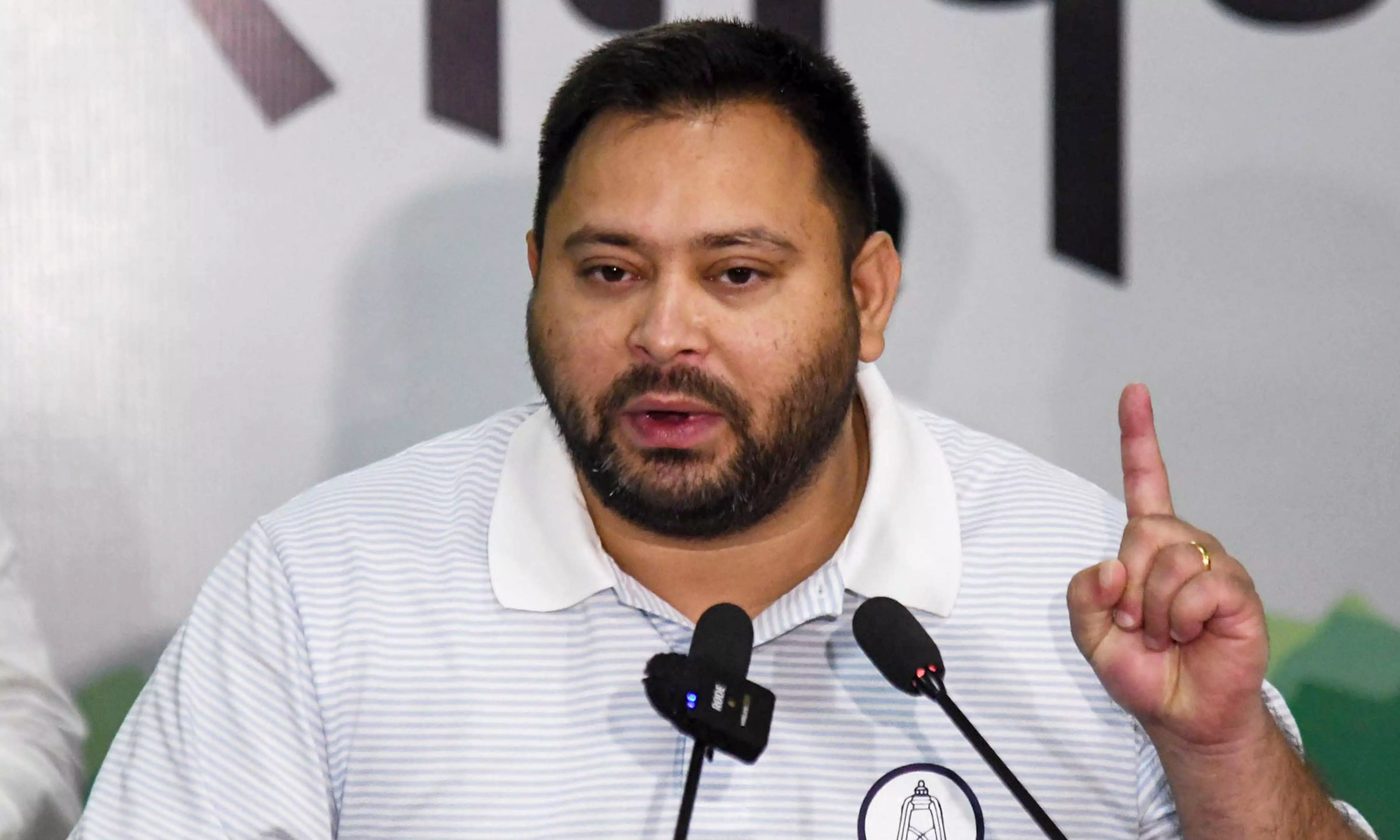 Tejashwi Questions Nitish’s Mental Fitness