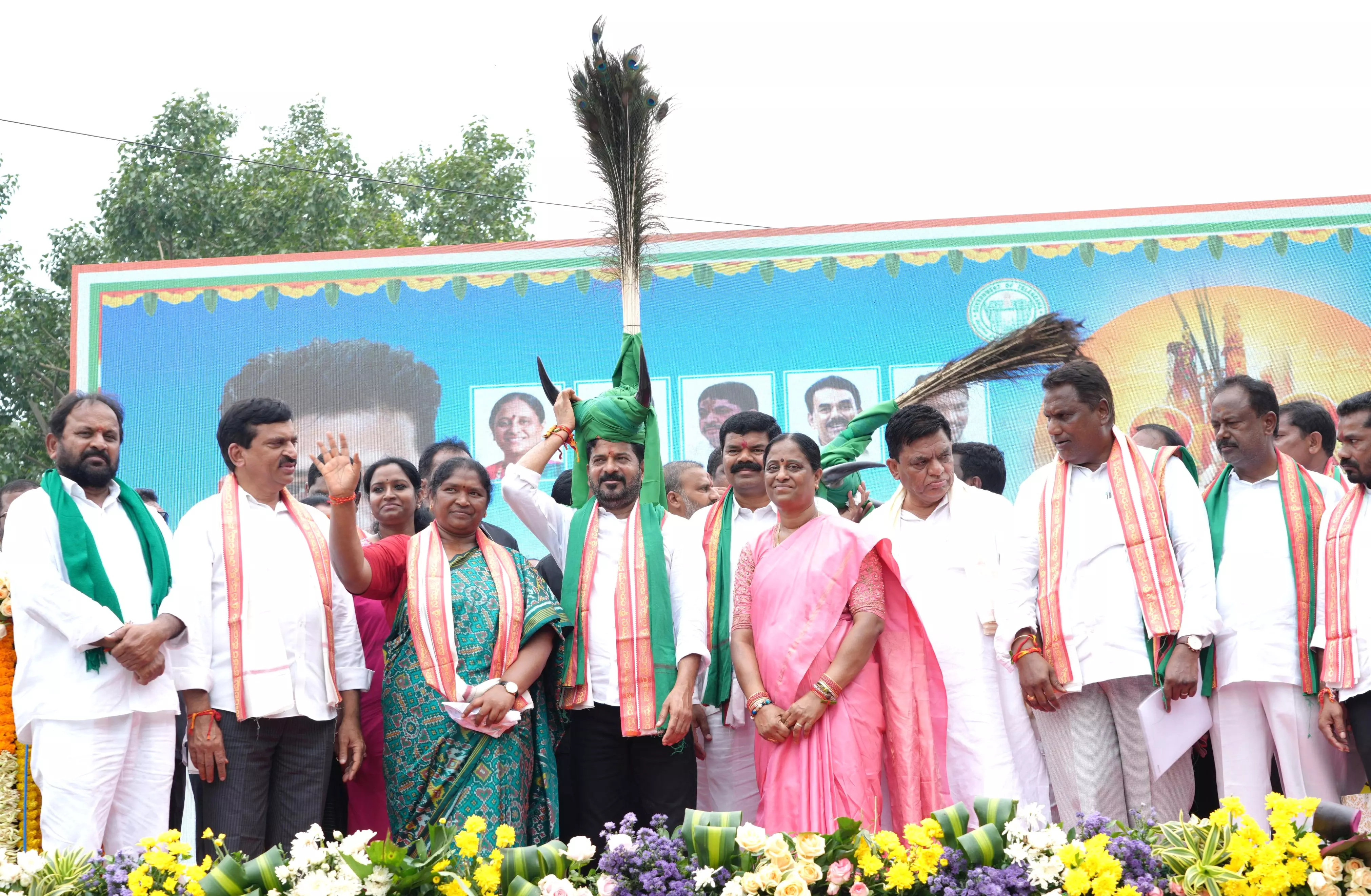 Medaram Temple Works Pick Pace After CMs Visit