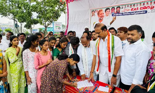 Congress Launches Signature Drive Against Fake Votes