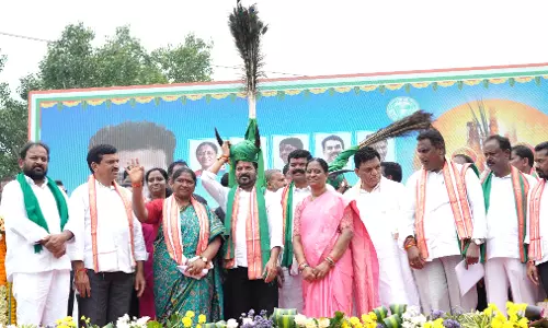 Medaram Temple Works Pick Pace After CMs Visit