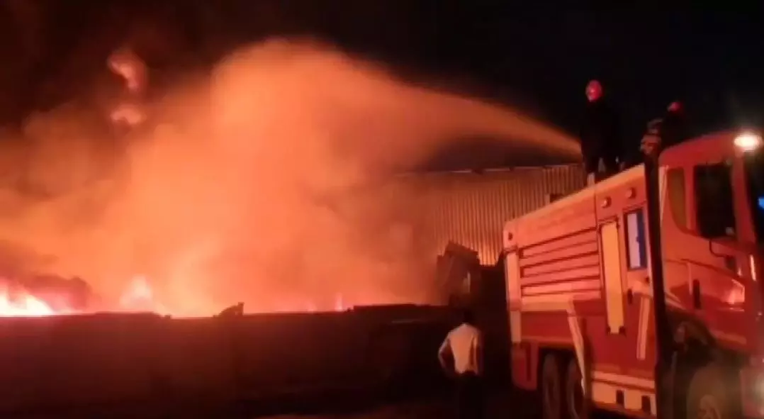 Maharashtra: Massive Fire Engulfs Godown in Bhiwandi