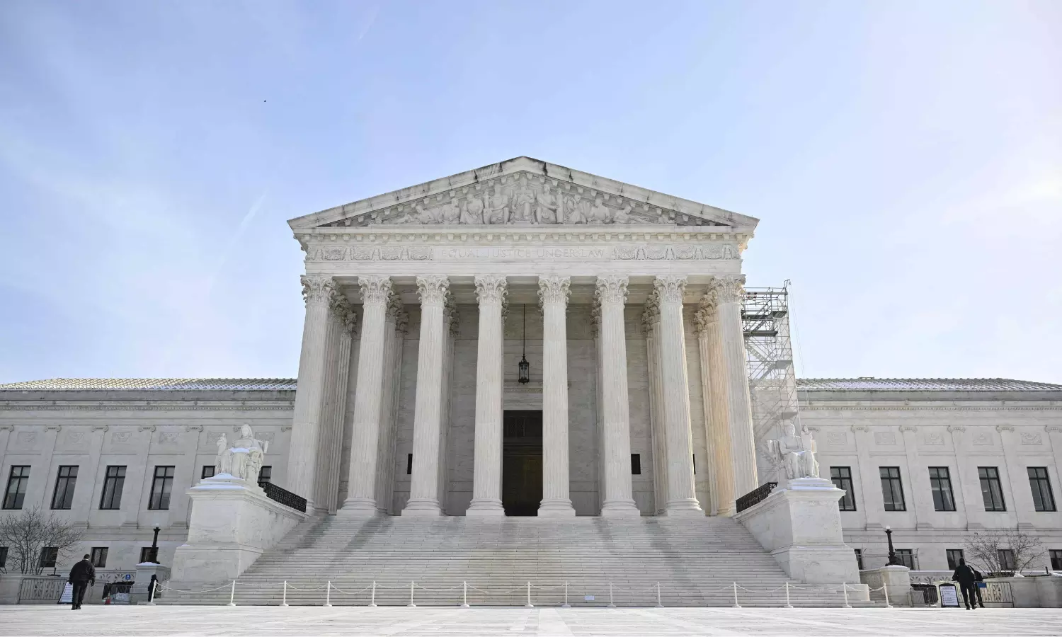 US Supreme Court to Weigh Presidential Powers in New Term