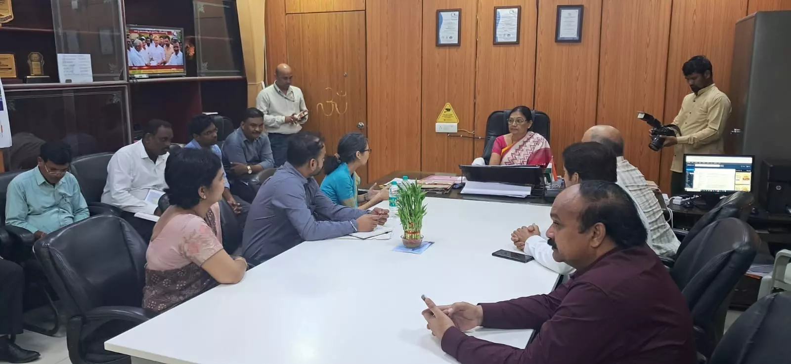 NACO Team Reviews HIV Care At Gandhi