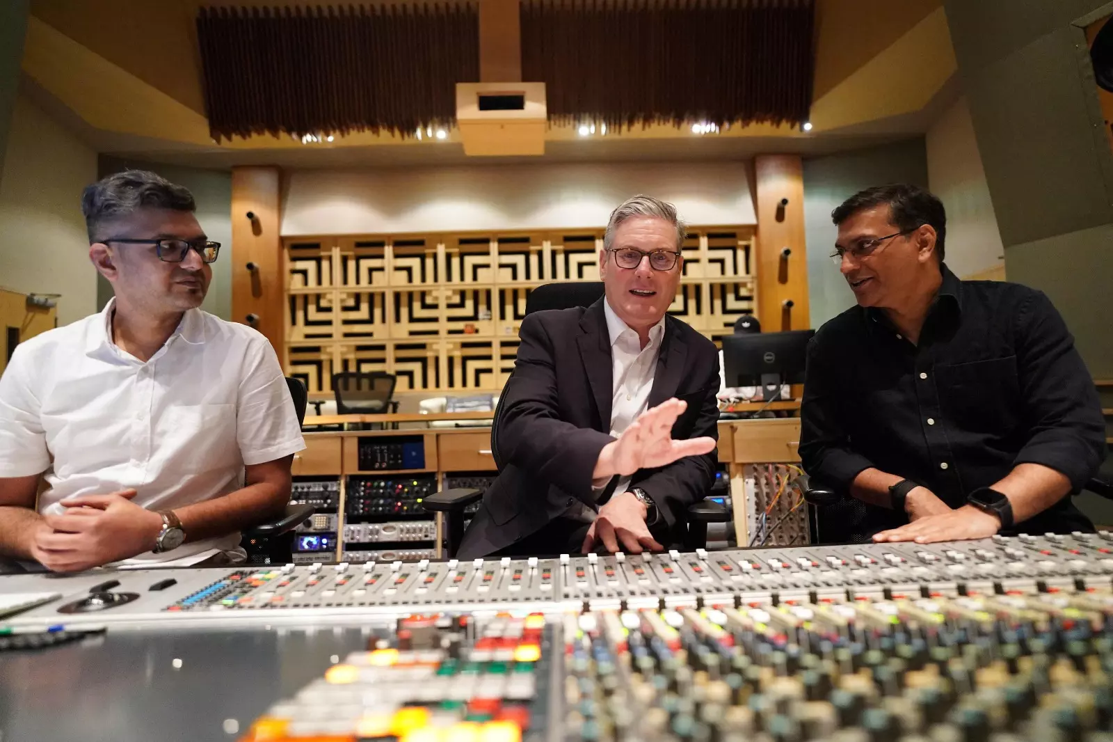 Starmer Visits Yash Raj Films Studio