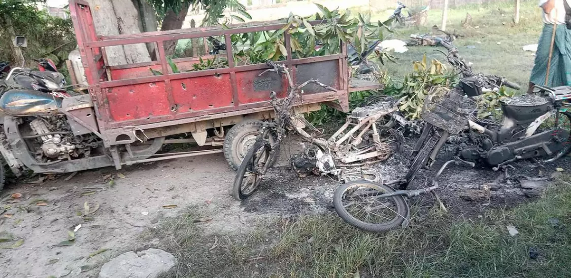 Myanmar Military Paraglider Strike Kills 24 at Buddhist Festival