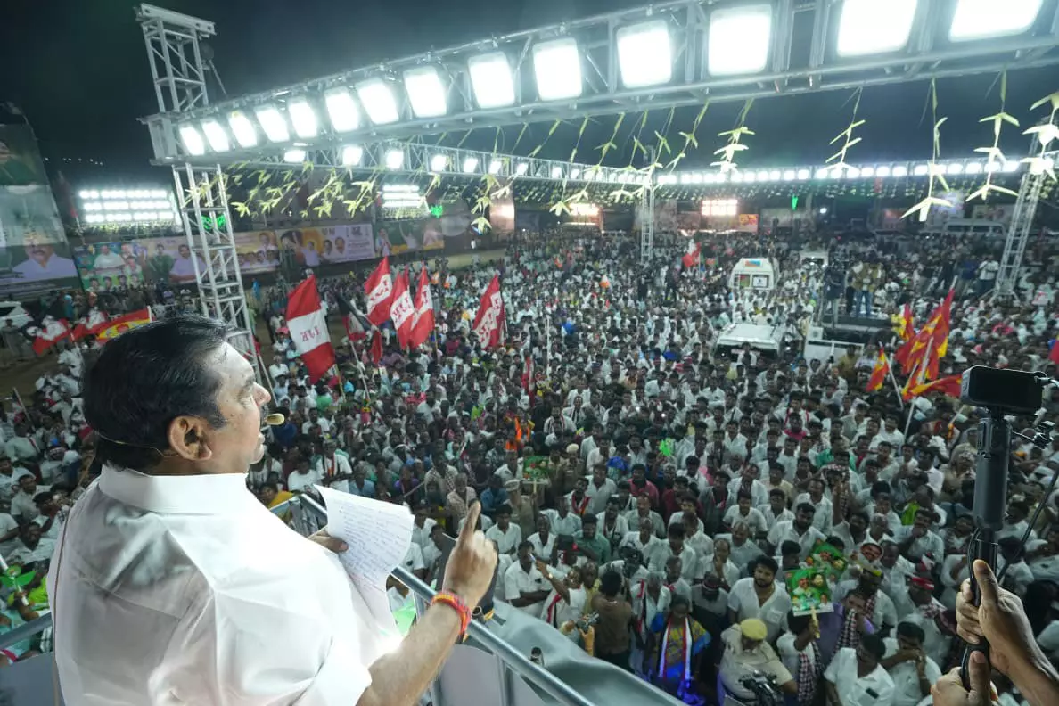 AIADMK Openly Courts Vijay’s TVK