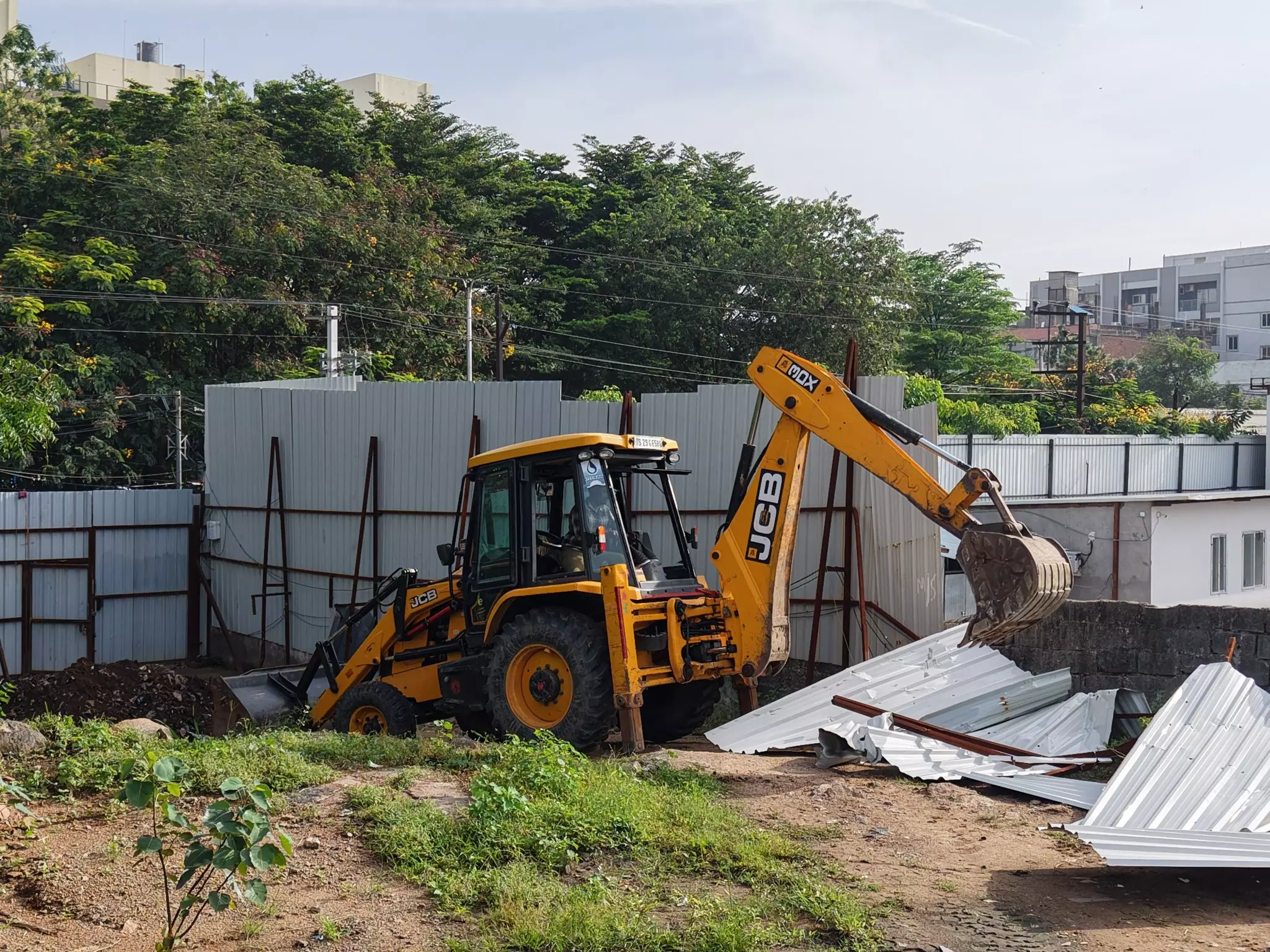 HYDRAA Reclaims ₹750 Cr Land in Banjara Hills