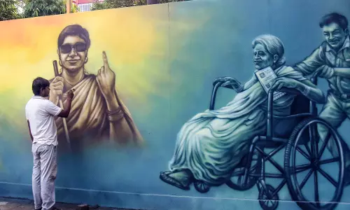 Bihar Polls: Anganwadi Workers to Verify Burqa-Clad Voters’ Identity Bihar Polls: Anganwadi Workers to Verify Burqa-Clad Voters’ Identity